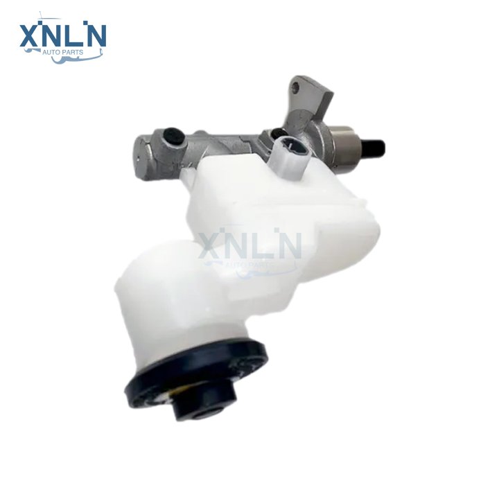 OEM 47201-09210 Brake Master Cylinder for Toyota Hilux Vigo 2004-2015 2WD