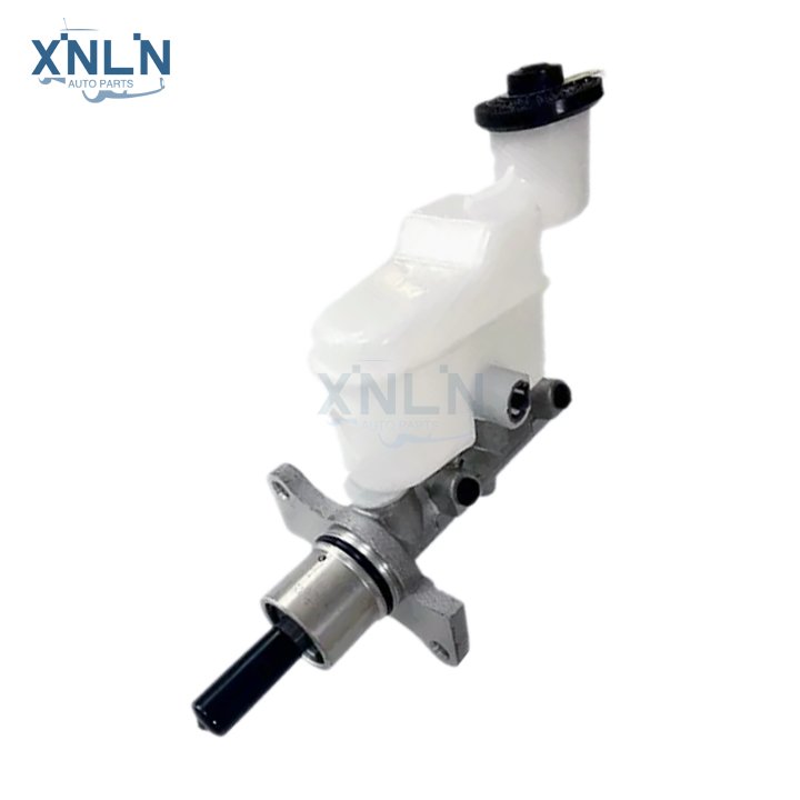 OEM 47201-09210 Brake Master Cylinder for Toyota Hilux Vigo 2004-2015 2WD