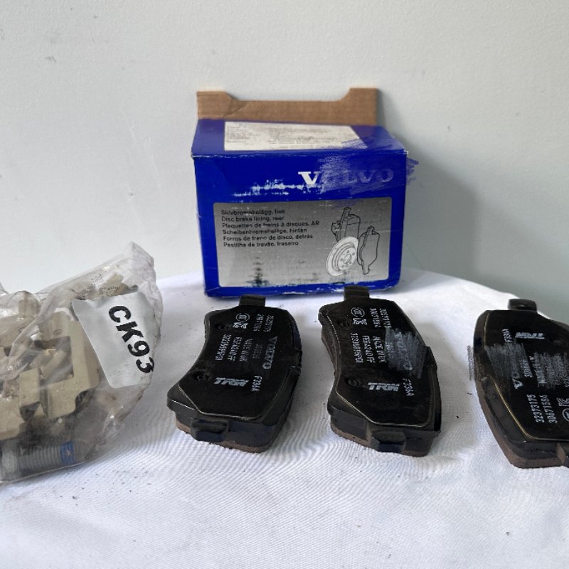 Wholesale Factory Auto Parts Brake Pad Kit for Volvo XC90 XC60 Spare Part 32287447