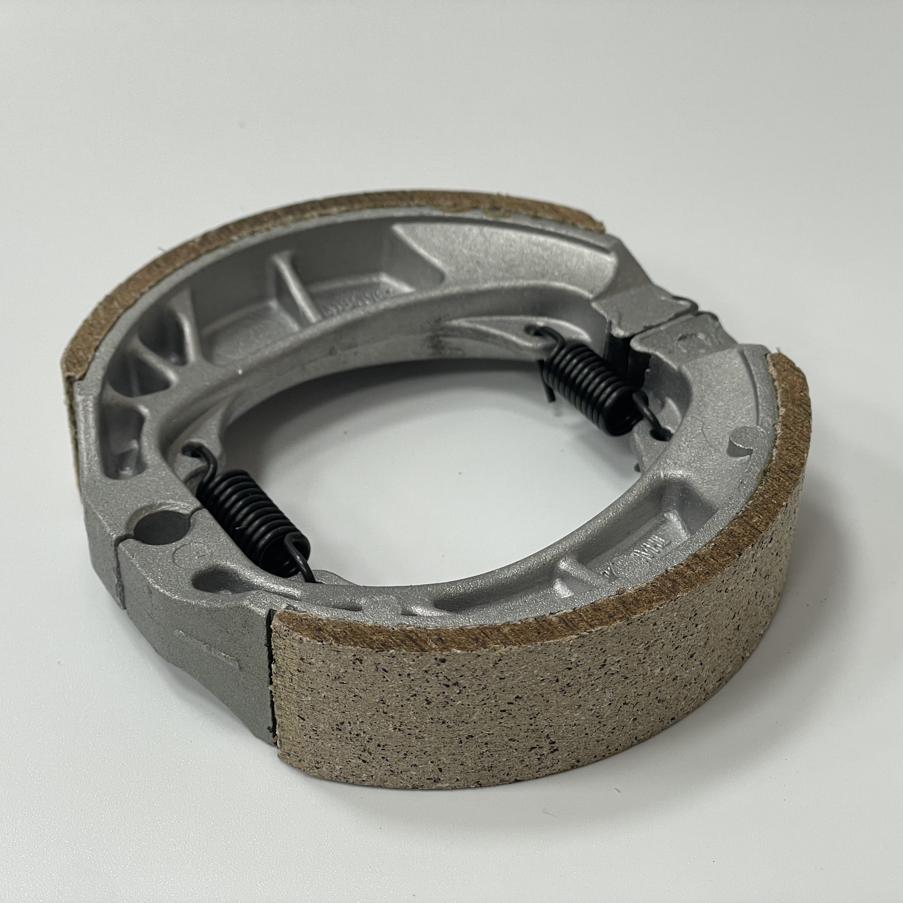 OEM Motorcycle Drum Rear Brake Shoe Spare Parts Brake Shoes Brake Pads for Motorcycle