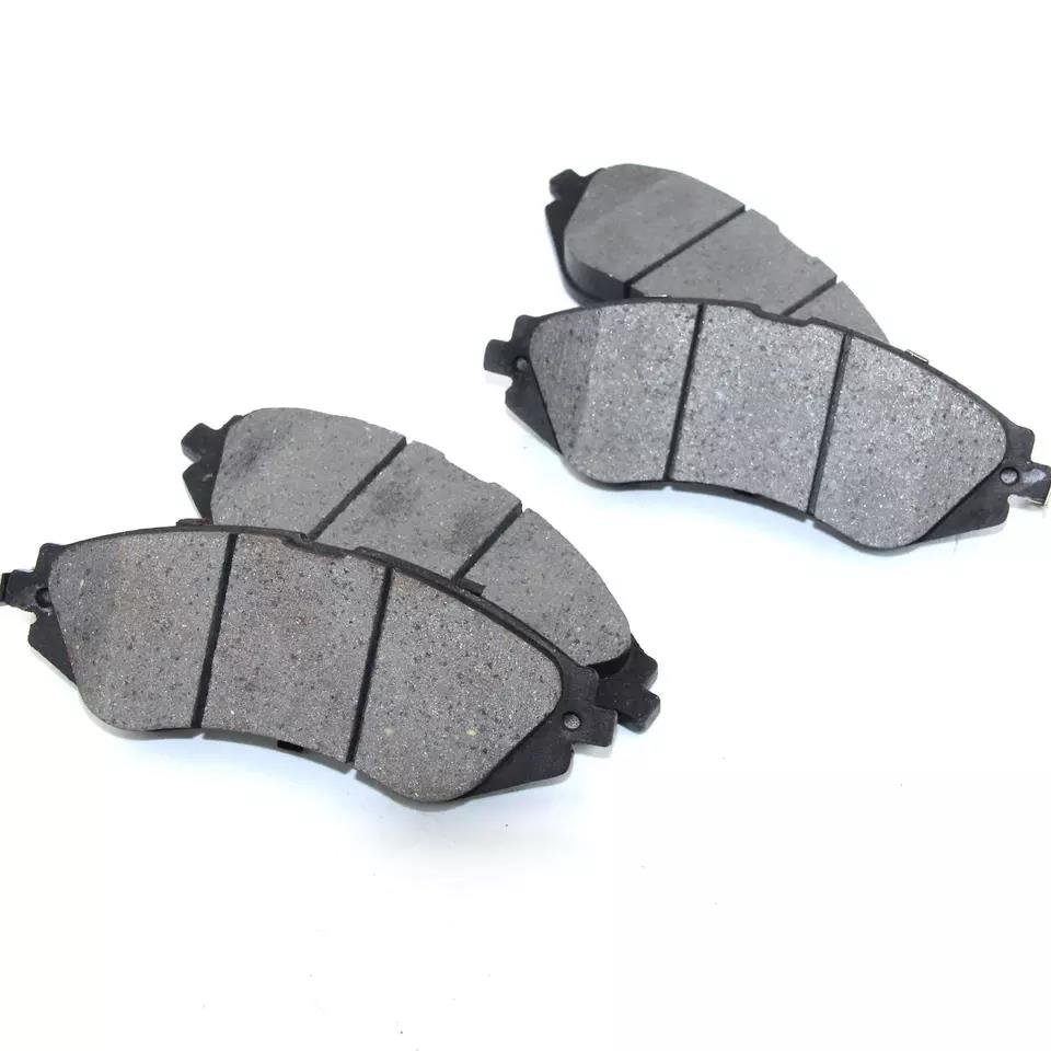 Durable Brake Pad Fittings For Toyota 0446502220