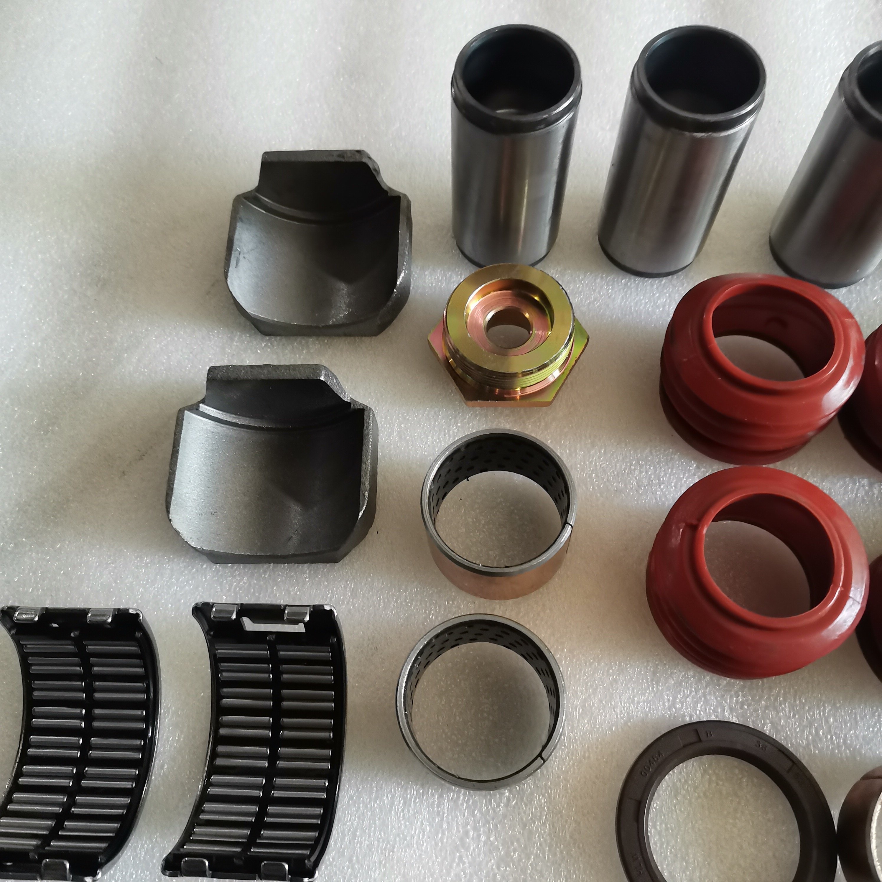 Sinotruk diesel Engine Parts Brake Caliper Repair Kits AZ9100444320 DXLB