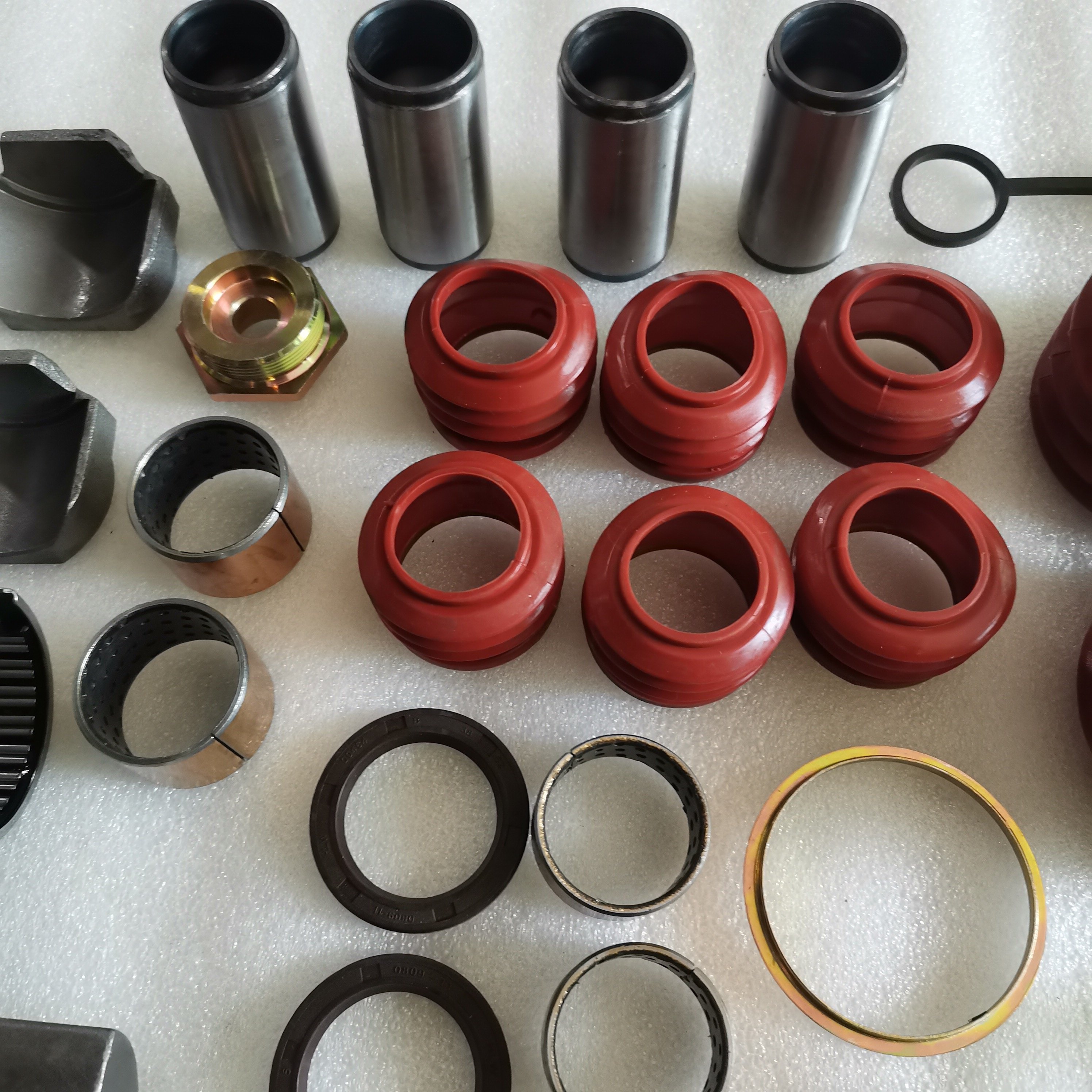 Sinotruk diesel Engine Parts Brake Caliper Repair Kits AZ9100444320 DXLB