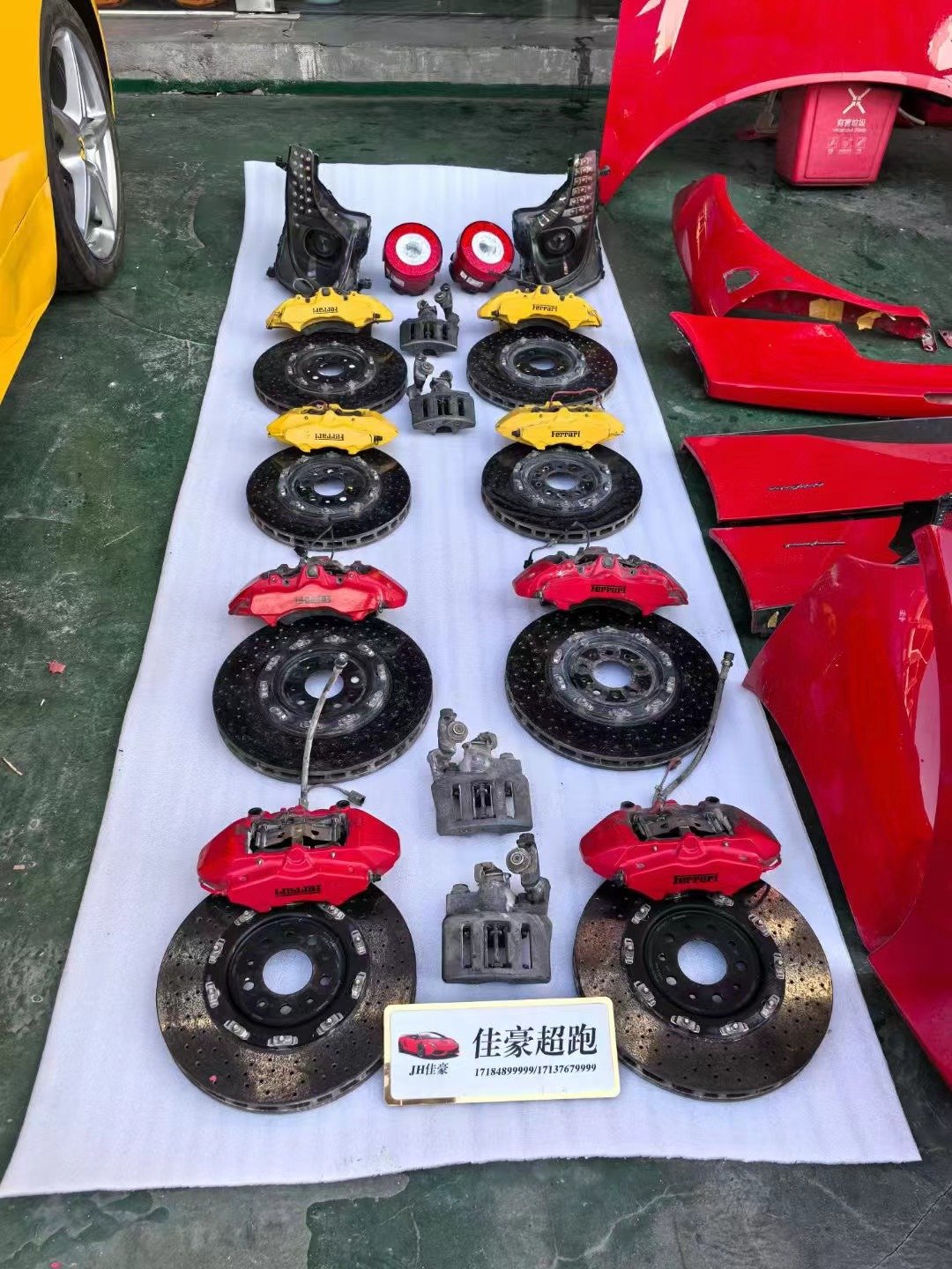 Original Used Auto Ceramic Brake Disc for Ferrari F430 OEM 218180 228030 228026 Car Accessories Chassis Brake System