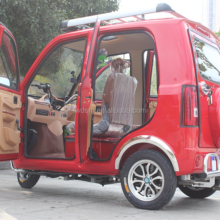 Bajaj 3 Wheels Tricycle Passenger Gasoline Tricycle with Cabin