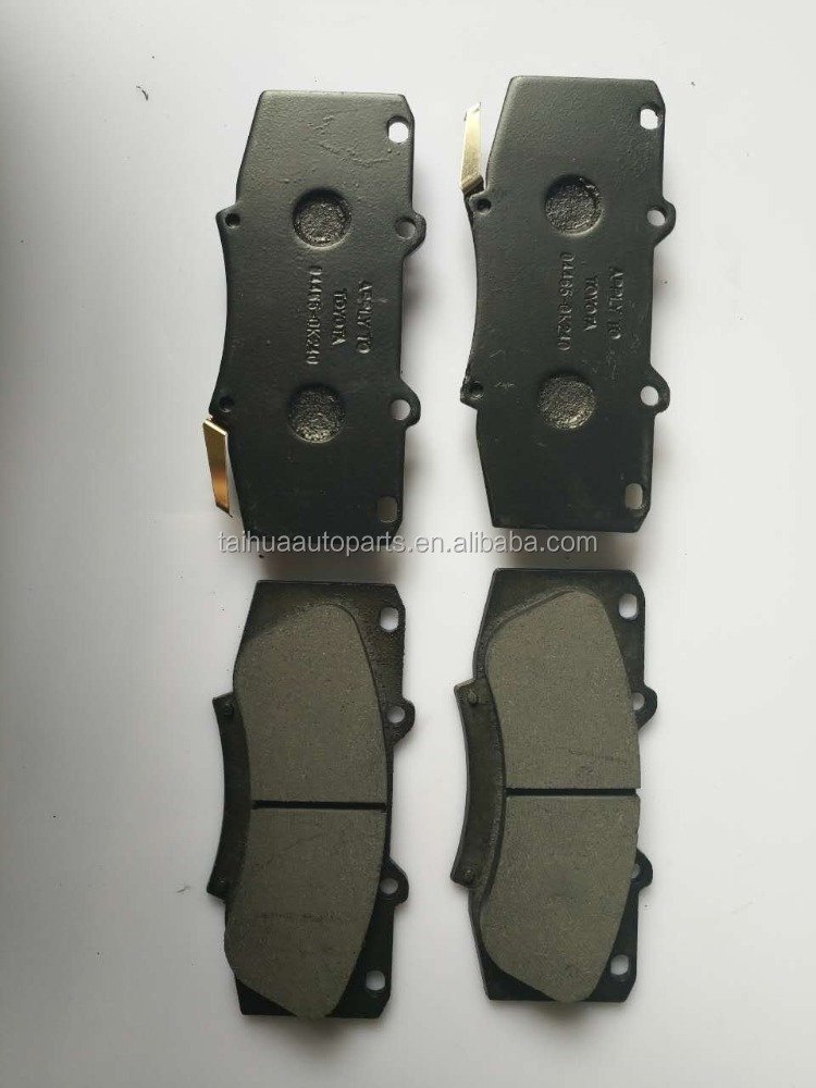 Auto Brake System D2082M Disc Brake Pads for Toyota