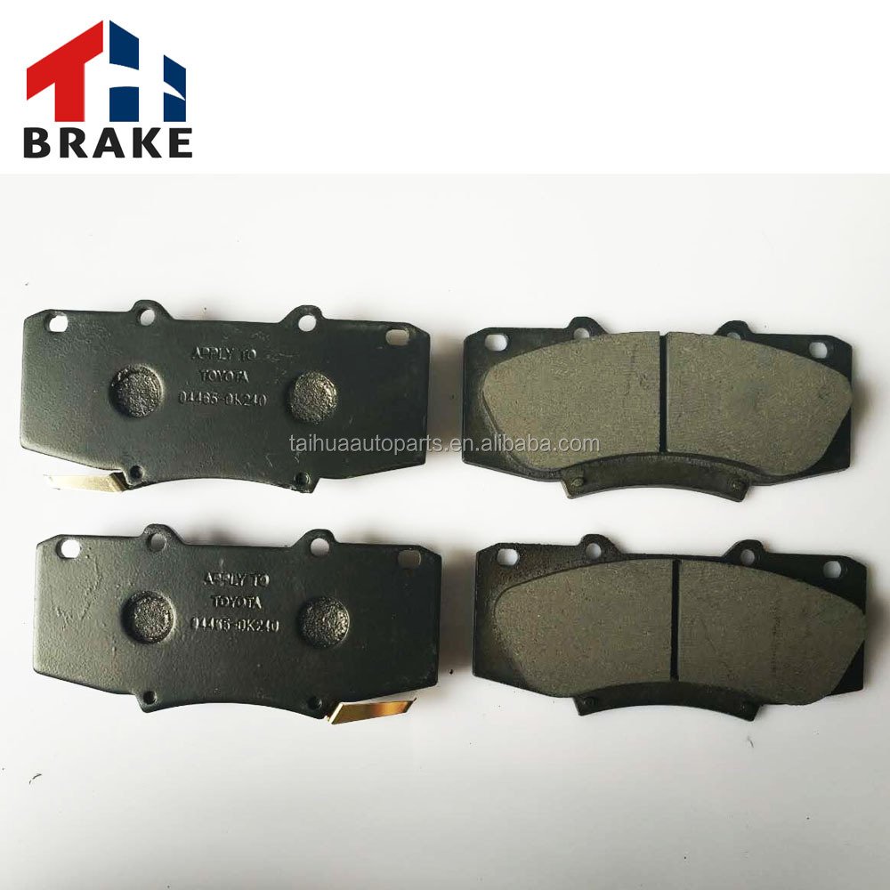 Auto Brake System D2082M Disc Brake Pads for Toyota