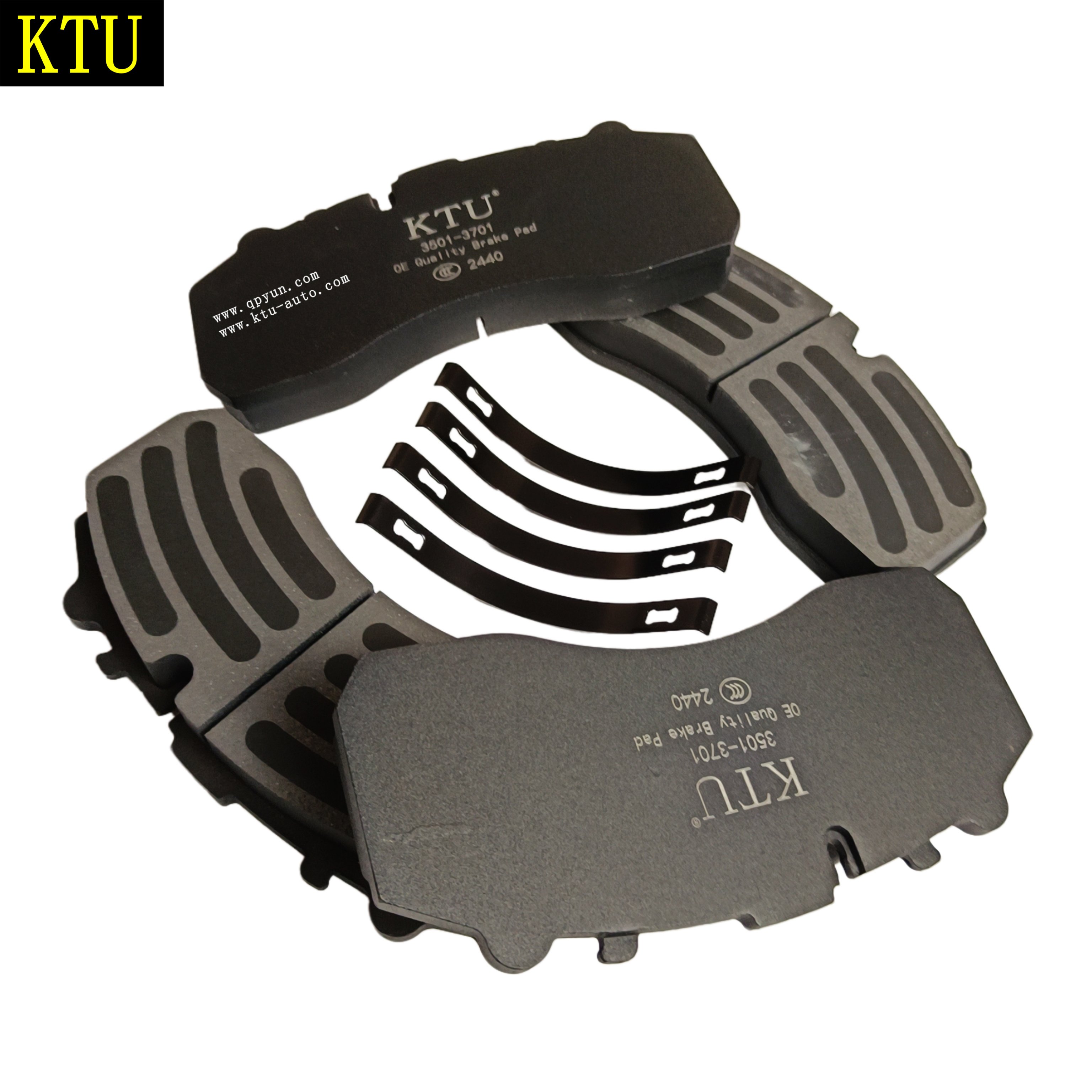 China Break Pad Factory Supplier Ceramic Disc Truck Parts Spare Front Brake Pads