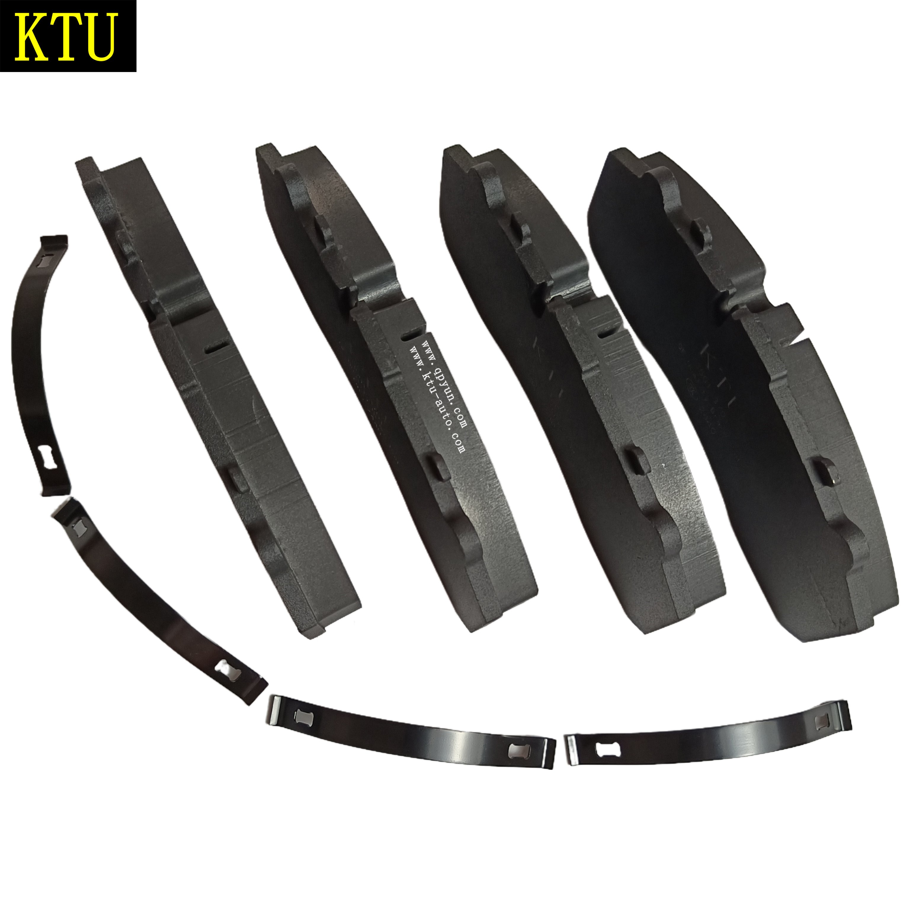 China Break Pad Factory Supplier Ceramic Disc Truck Parts Spare Front Brake Pads