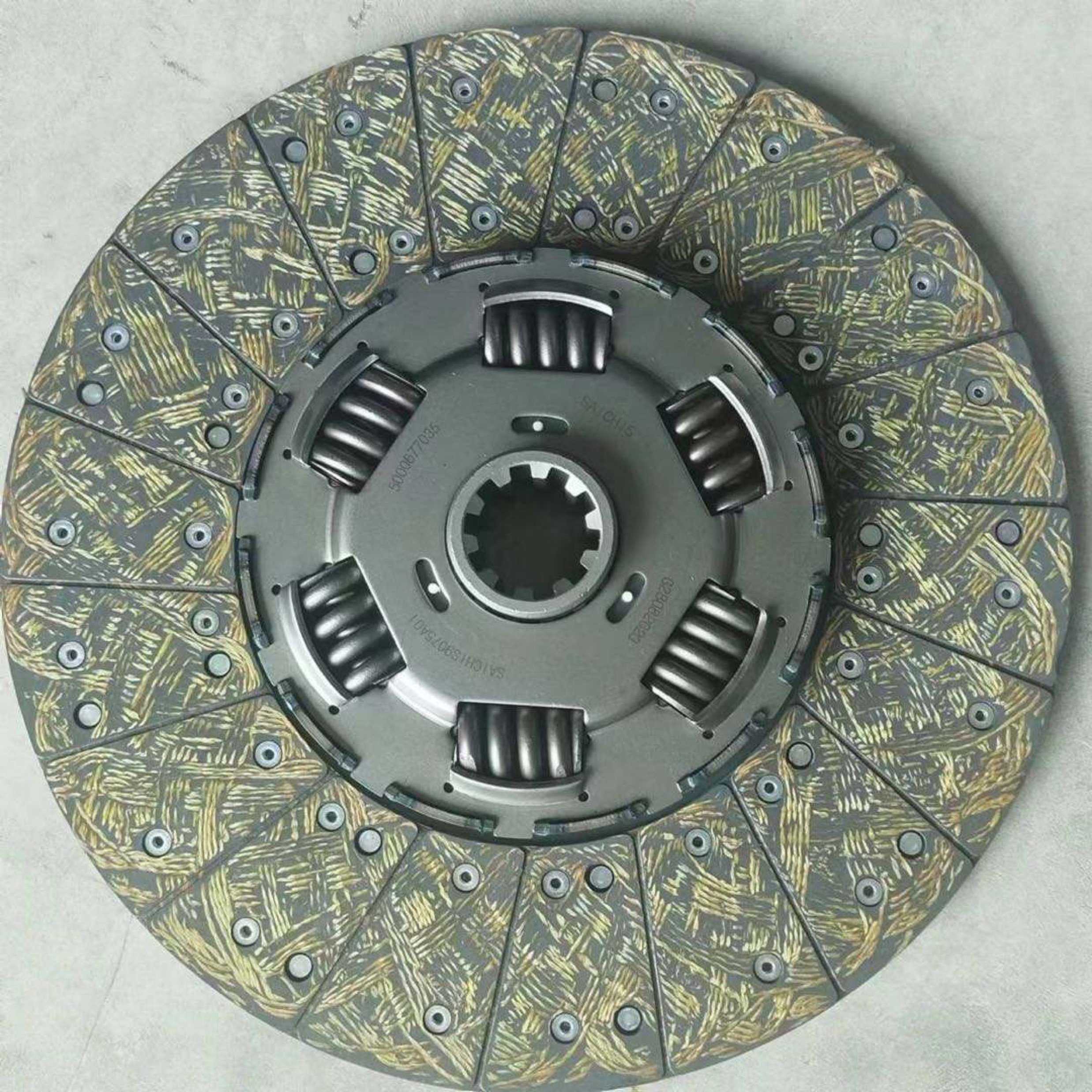 High Quality European Truck Clutch Disc 1878085741 807557 430mm for iveco Truck