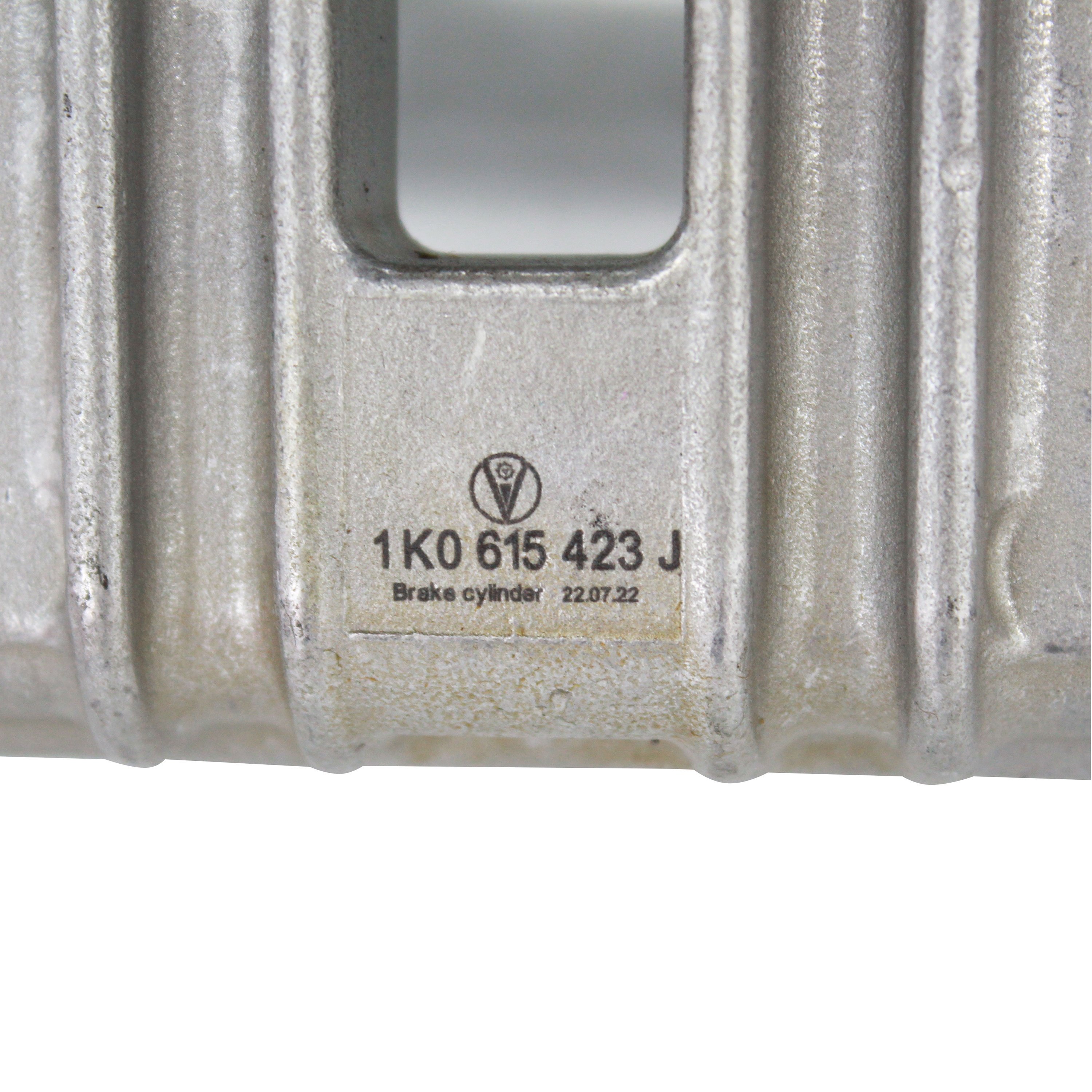 High Quality Auto Spare Part Car Rear Brake Caliper for Audi 1K0 615 423 J