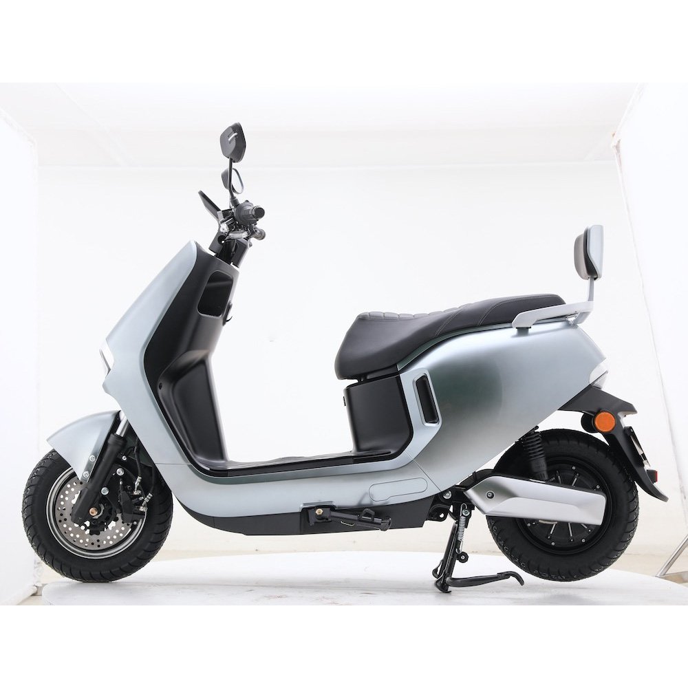 Manufacturer Supply Adult Electric Tricycle 72v Lithium Battery Motorcycle Scooter High Quality Electric Motorcycles