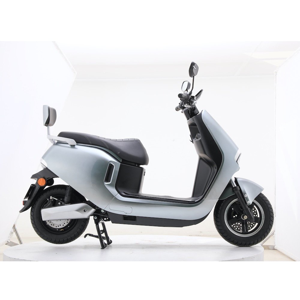 Manufacturer Supply Adult Electric Tricycle 72v Lithium Battery Motorcycle Scooter High Quality Electric Motorcycles