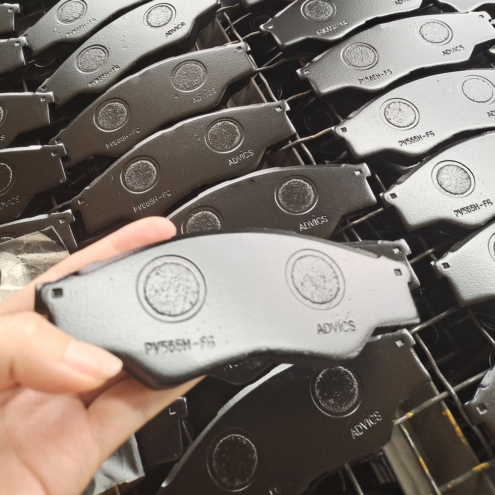 2024 04465-0K160 / 04465-0K010 / 04465-Yzzq6 / D2275 Brake Pad With Good Quality for ToOyotto Hilux VII Pickup