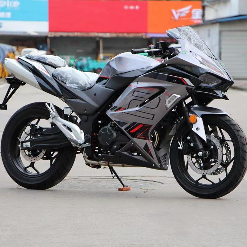 2022 Fashionable Street Legal Gasoline Motorcycle with 250cc Powerful Racing Sports