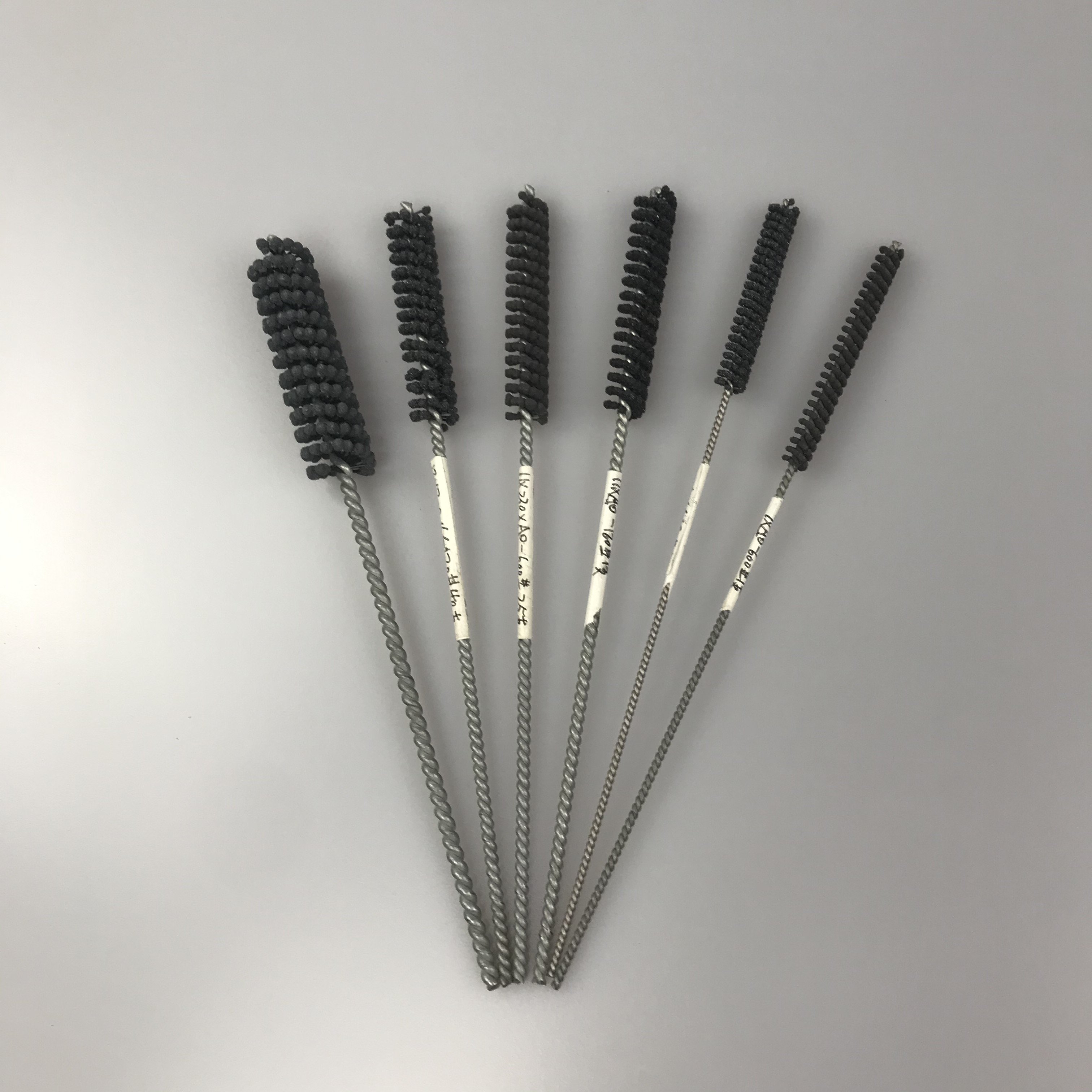 High Quality Flexible Cylindrical Silicon Carbide Cylinder Tools Honing Brush for Polishing and Deburring