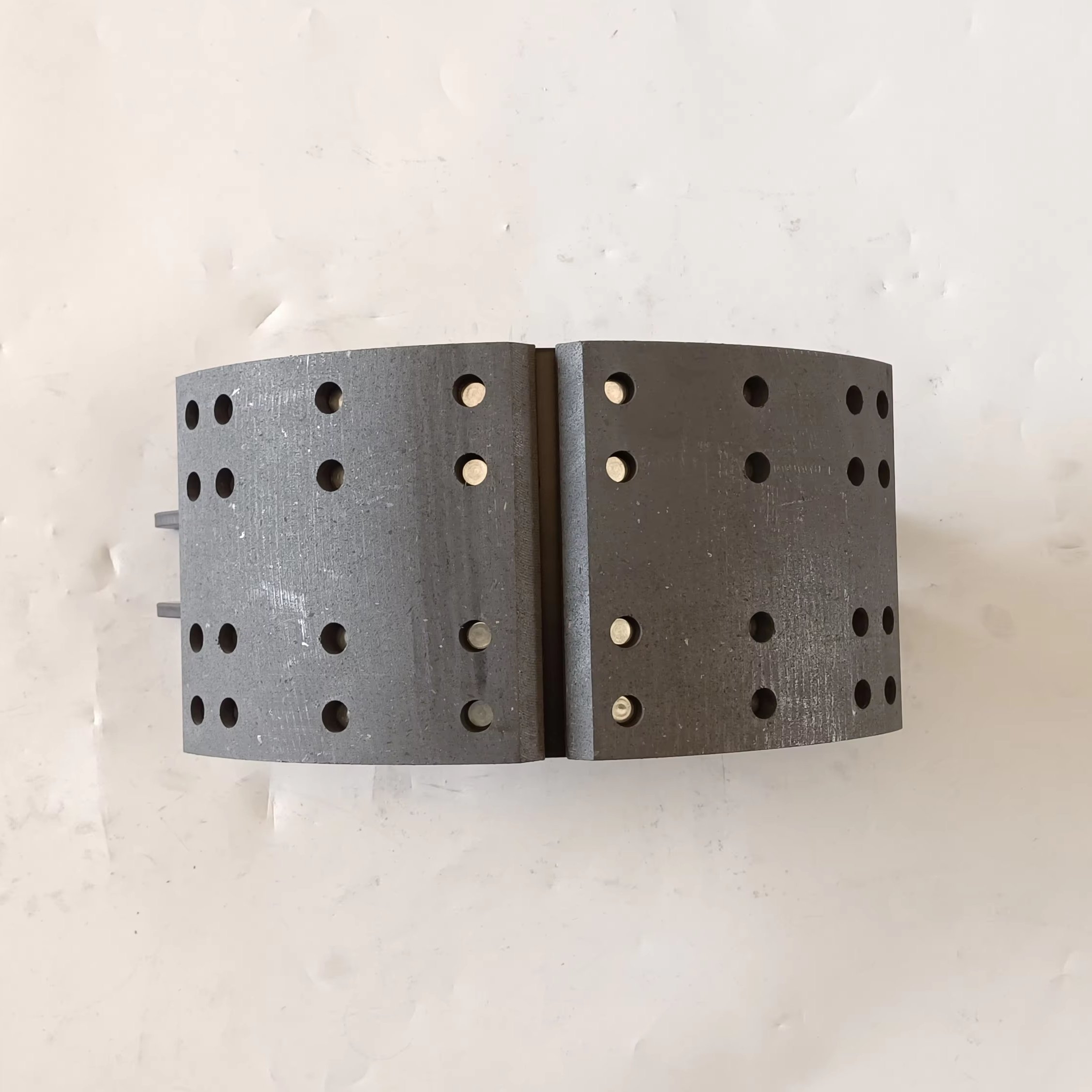Trailer Parts and Accessories Brake Shoes Assembly SH010-2A000 Semi-trailer Brake Shoes 4515Q