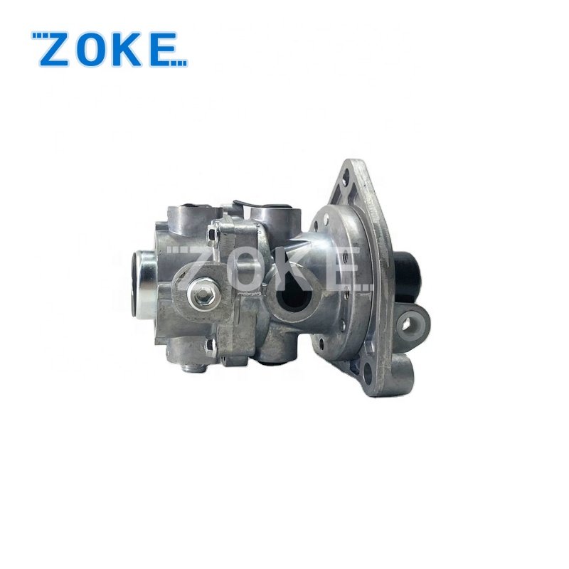 Brake Master Cylinder 59300-83401 241-02904 Brake Foot Valve for Nissan Mitsubishi