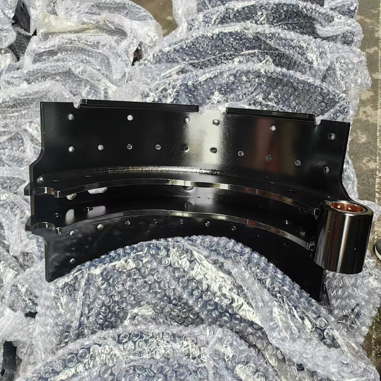 Rear Brake Assembly(1 Brake Shoe 2 Brake Linings) for Hino 700