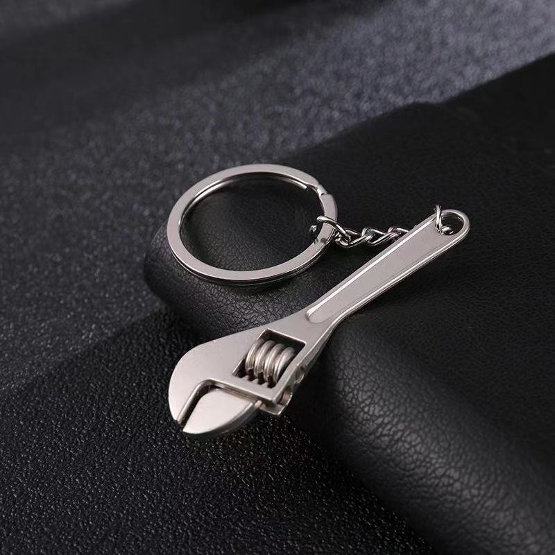 Creative Brake Disc Keychain Alloy Car Wheel Hub Caliper Model Student Mobile Phone Bag Brake Pad Pendant Gift Keychain