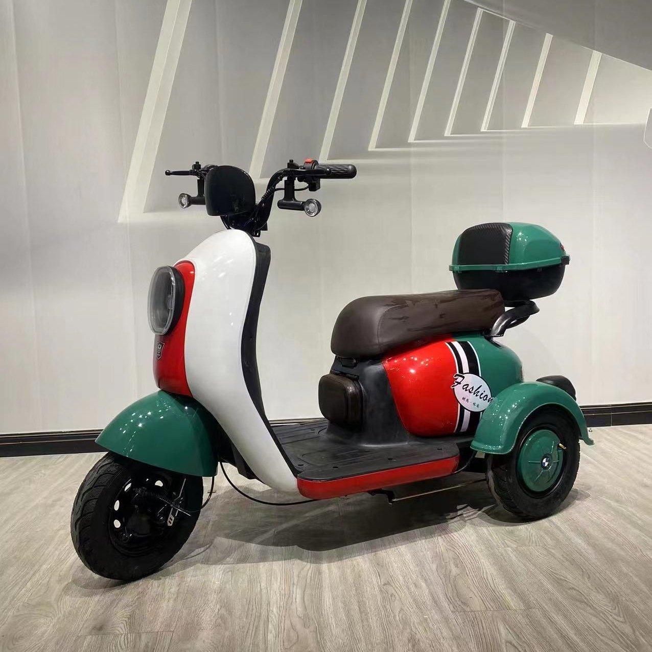 Meng MaThree-wheel Moped Motor High-power Wholesale Direct Brushless 48V/60V 600W Maximum LED Lamp Lead-acid Battery