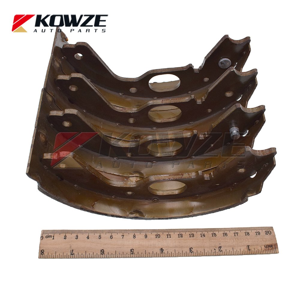 Rear Brake Shoe Set for Mitsubishi Challenger Delica L400 Pajero Sport MR178827