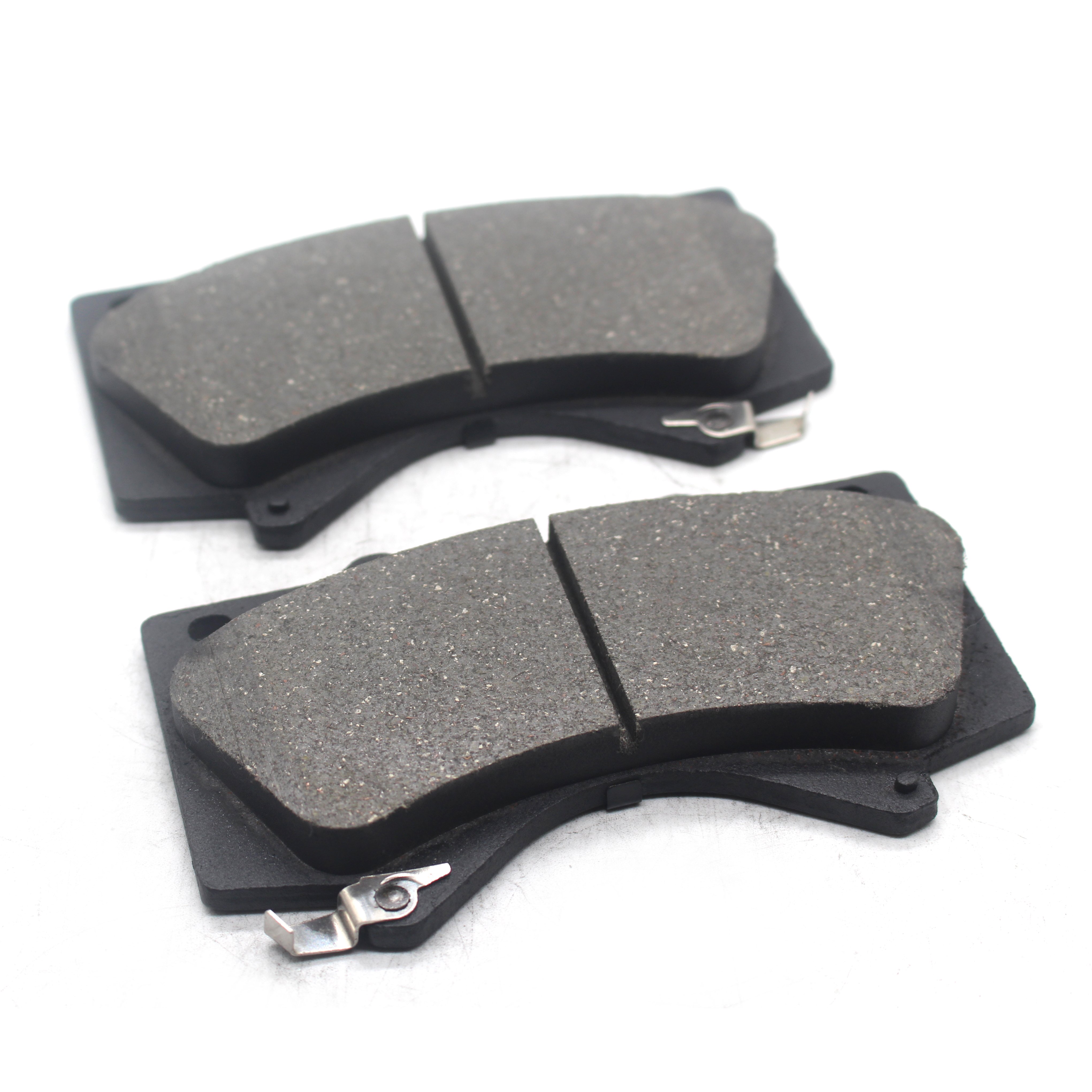Auto Brake Pads Carbon Ceramic With Copper for LEXUS LX570/TOYOTA Land Cruiser D1303/8419-D1303 044650C020/044650280 GDB7763