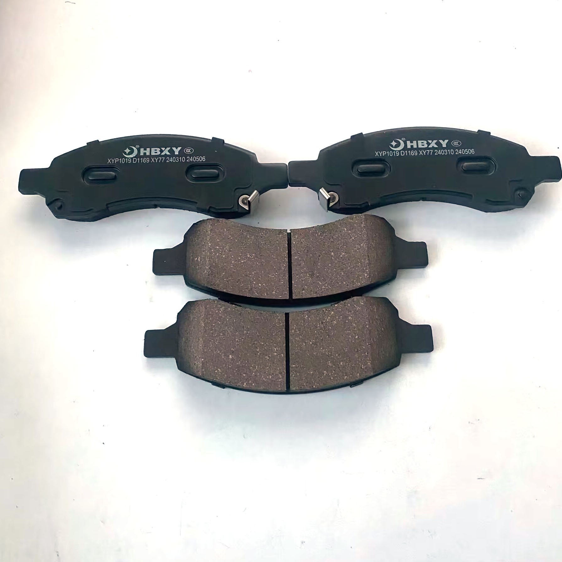 Source Factory High Quality Brake Pads Front Ceramic Brake Pads Car Brake Pads for Buick Encore GMC Toyota Audi Kia