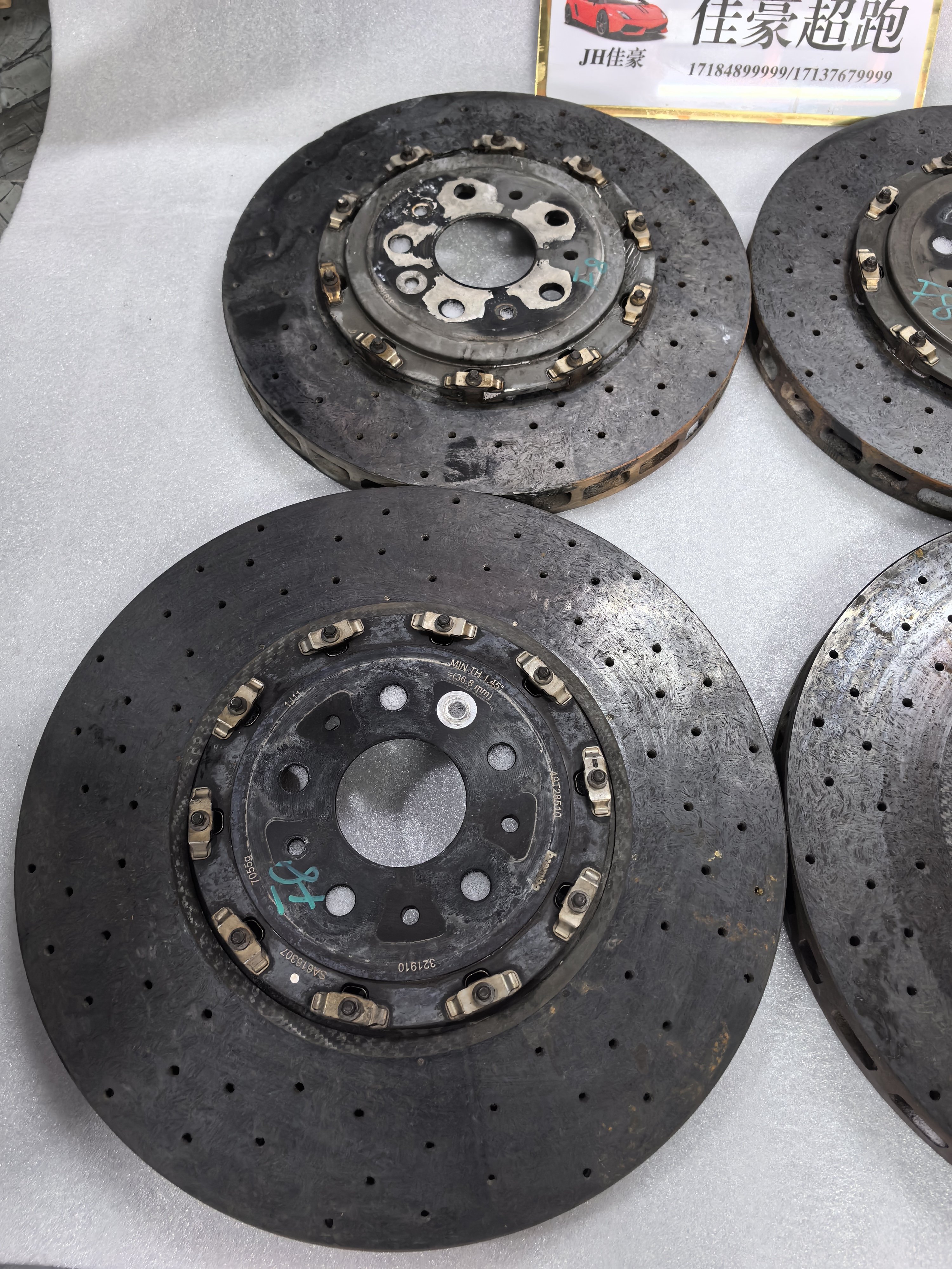 Original Used Tributo Carbon Ceramic Rear Brake Disk Rotor for Ferrari 488 F8 OEM 319166 321910