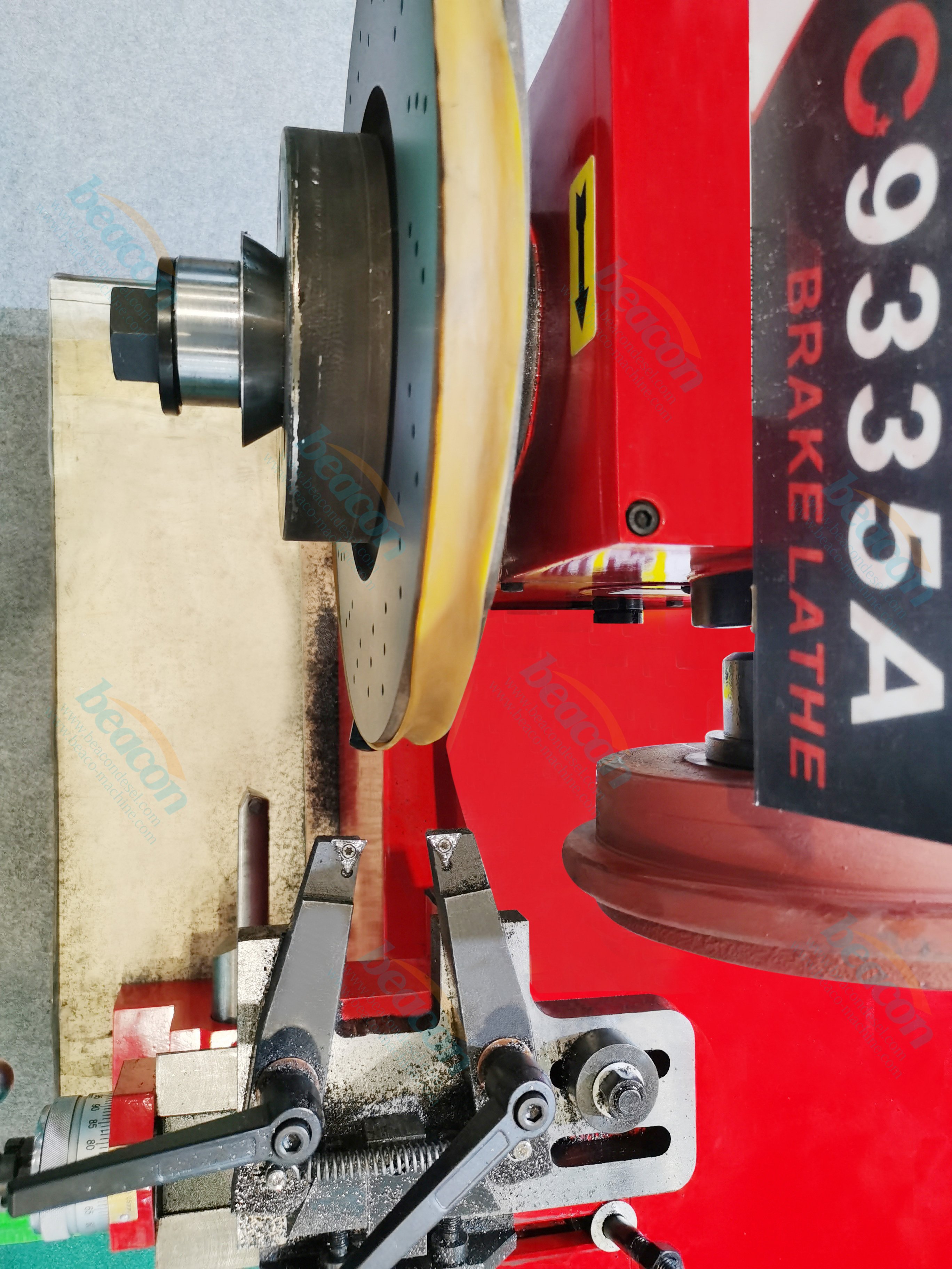 C9335A Brake Disc and Drum Lathe Machine