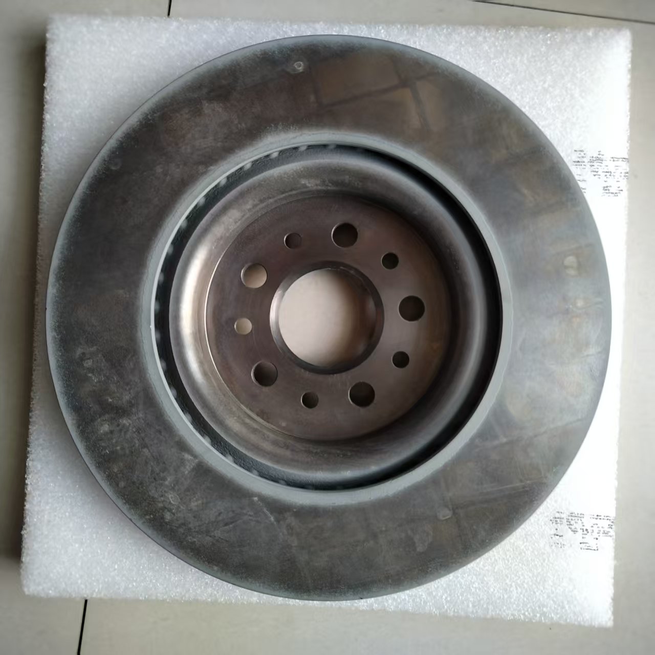High Quality Original Levante 670038175 Front Brake Disc