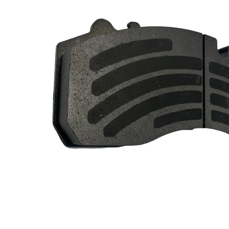 AUTO PARTS BRAKE PADS FRONT and REAR CERAMIC CAR BRAKE PADS LOW-COST PASSENGER CAR BRAKE PADS