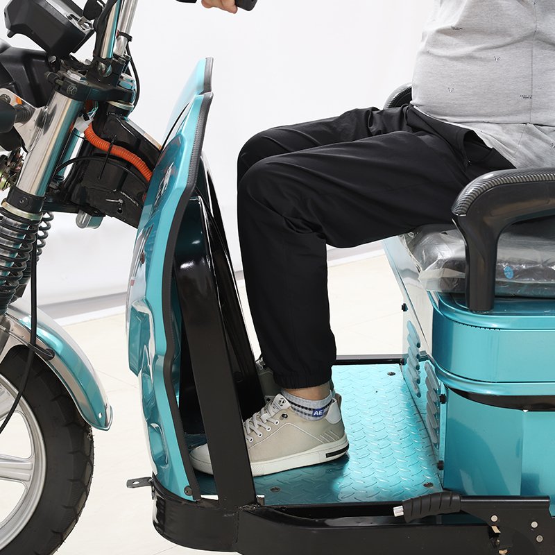 Factory Tricycles High Quality Large Stock Motorized Electric Three-Wheel Open Body Type