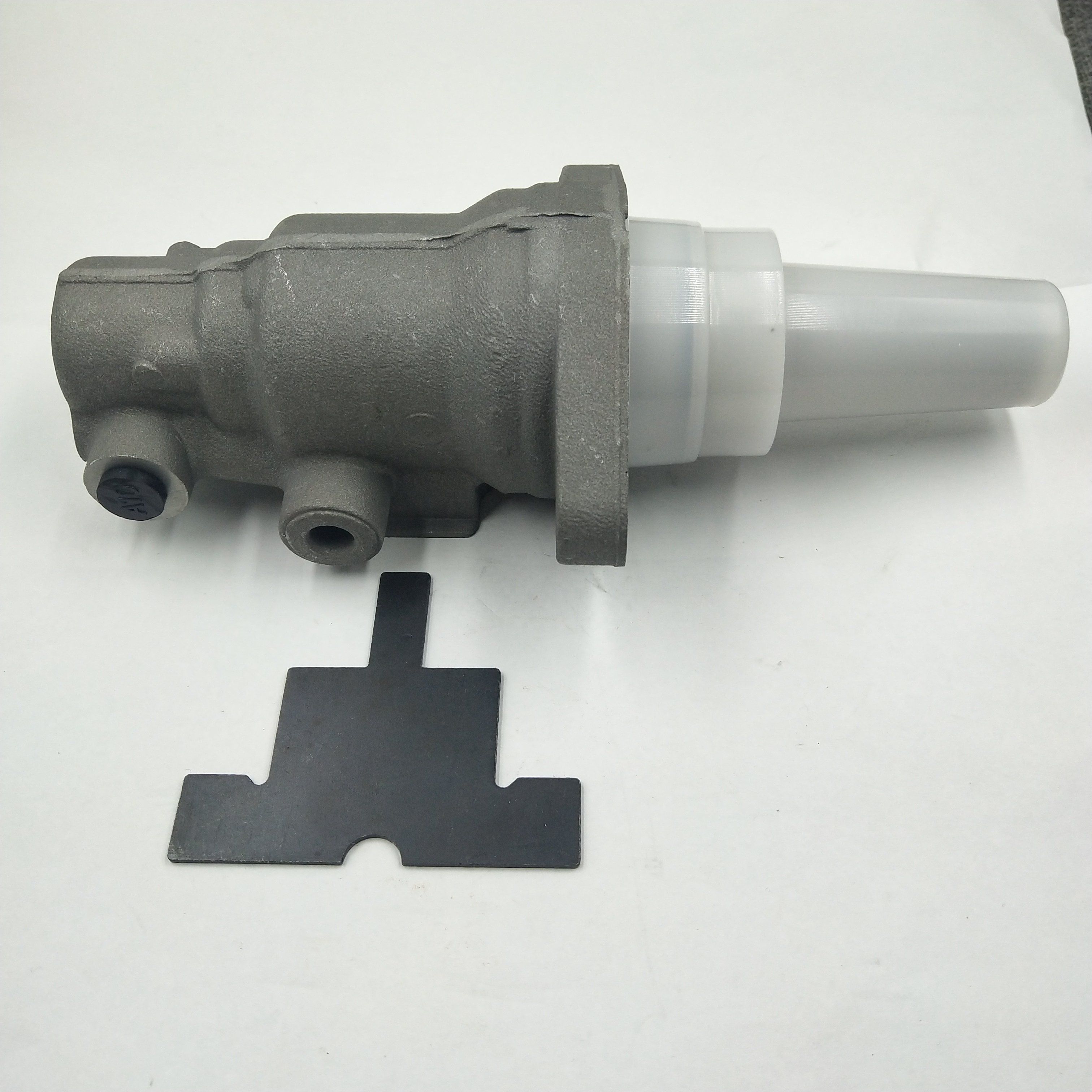 High Quality Original Auto Brake Master Cylinder 47207-26020 for toyota Hiace