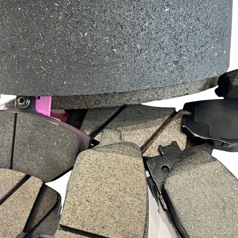 AUTOMOTIVE BRAKE SYSTEM CERAMIC BRAKE PADS, USED for a VARIETY of HIGH-END AUTOMOTIVE PARTS AUTOMOTIVE BRAKE PADS