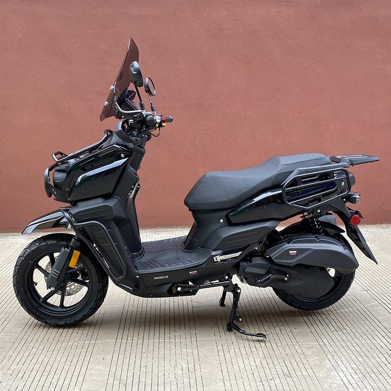 EPA DOT Certified 150CC Gas Scooter with New Design Tank Air-Cooled Disc Brake 13 Inch Tire Motorcycle Windshield