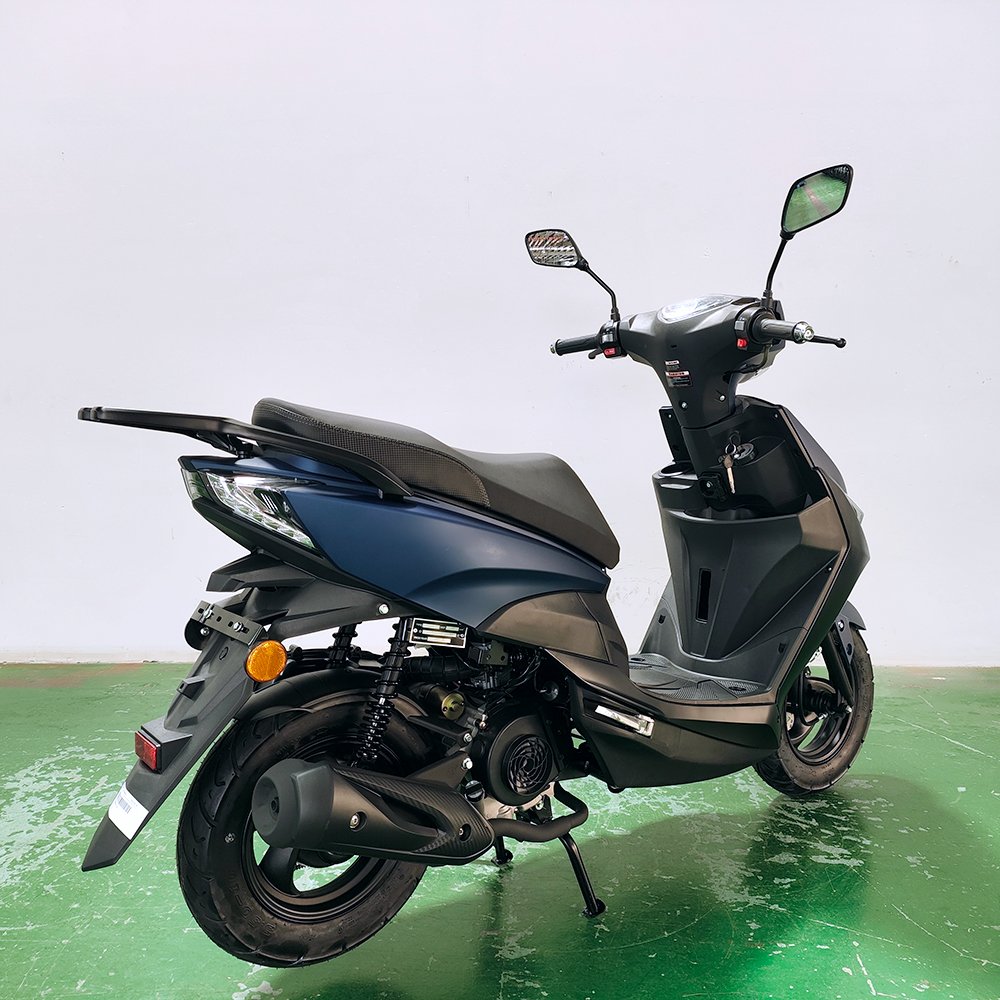 China Manufacturer's High-Speed 150cc Mopeds 50cc Gas Scooters EPA EEC EPA Approved Adult Motorcycle