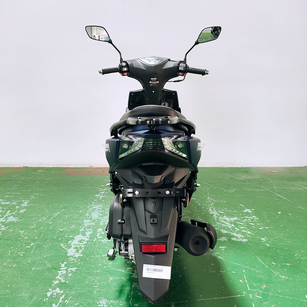 China Manufacturer's High-Speed 150cc Mopeds 50cc Gas Scooters EPA EEC EPA Approved Adult Motorcycle