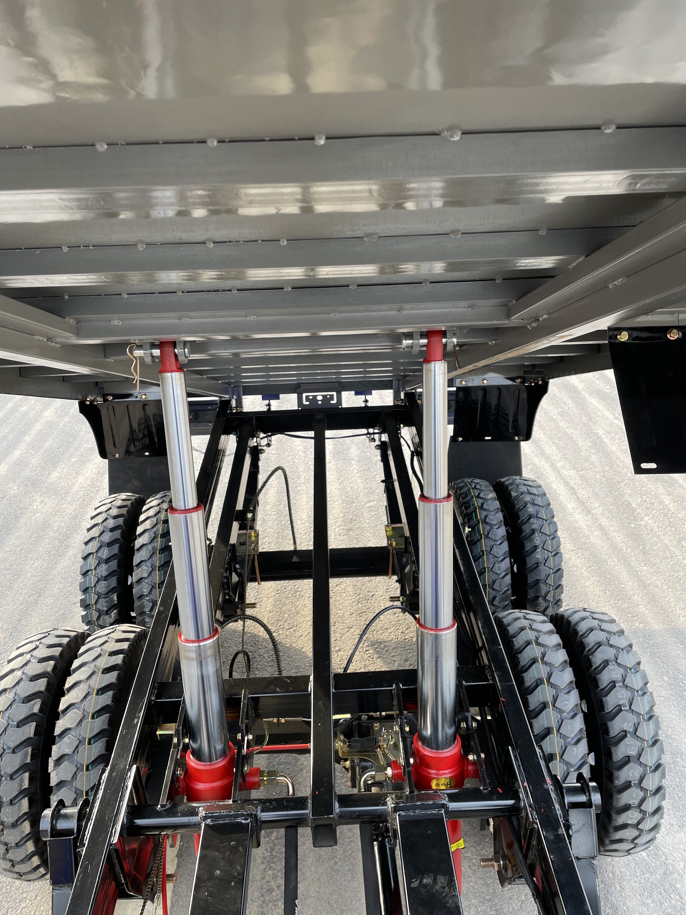 350CC 2-Axle 9-Wheel Motorized Tipper Cargo Tricycle Double Rear Axle Nine Wheel Motorcycle Dumper 200CC Engine for Loader Use