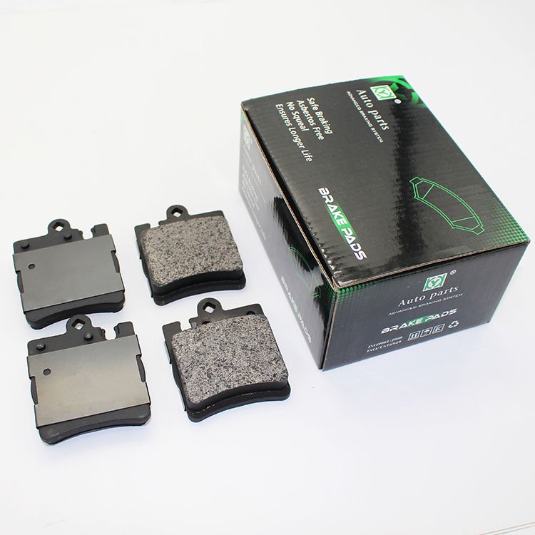 Factory Direct Price Auto Parts 002 420 52 20 Car Brake Pad Auto Accessories Brake Systems Rear Brake Pads