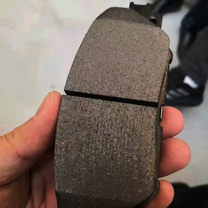 Wholesale Semi Metallic Ceramic Auto Brake Pads for Peugeot 1007 207 307 Citroen C3 C4 XSARA LANCIA Fiat