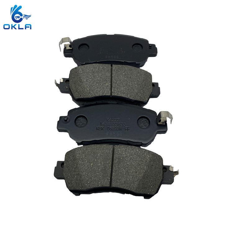 Car Brake Disc Spare Parts Ceramic Front Brake Pads Set DAY6-33-28ZA for Mazda 2 CX-3 CX-7