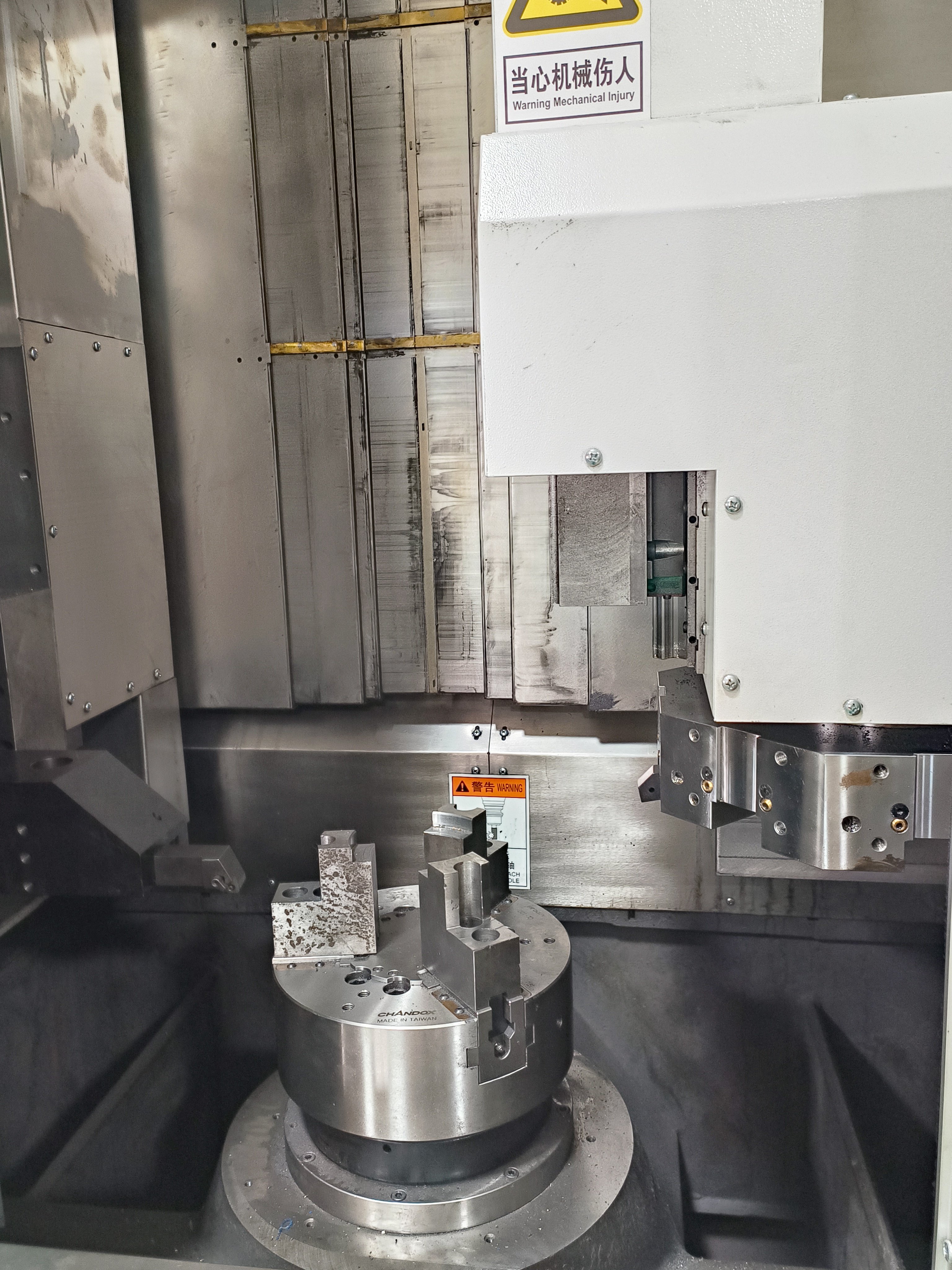 Hengga LYV-SD500 Double Columns Cnc Vertical Turning Lathe Machine for OEMs Brake Drum Disc with Automatic Production Line