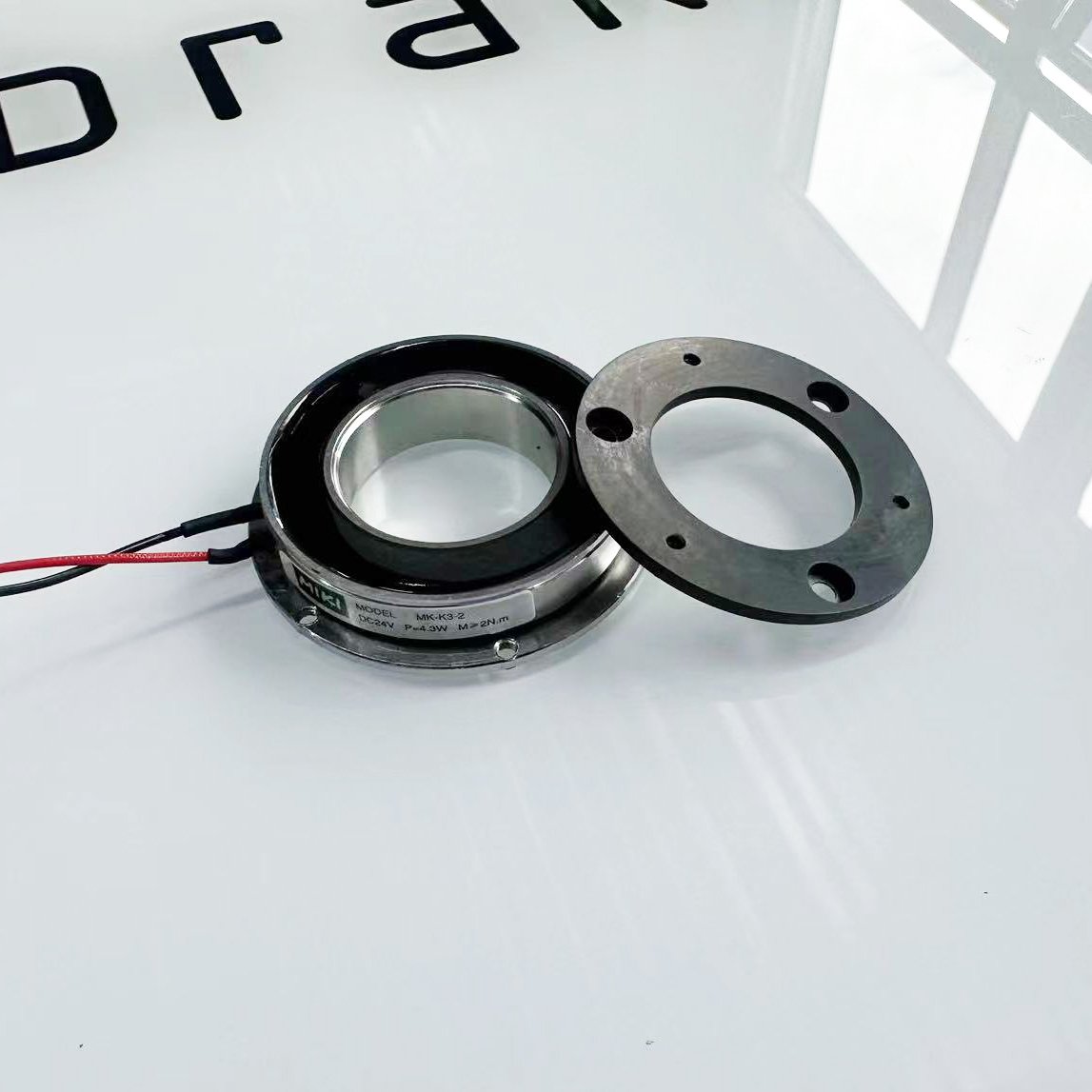 High Quality Service Cable Auto Parts Electromagnetic Permanent Magnet Brake