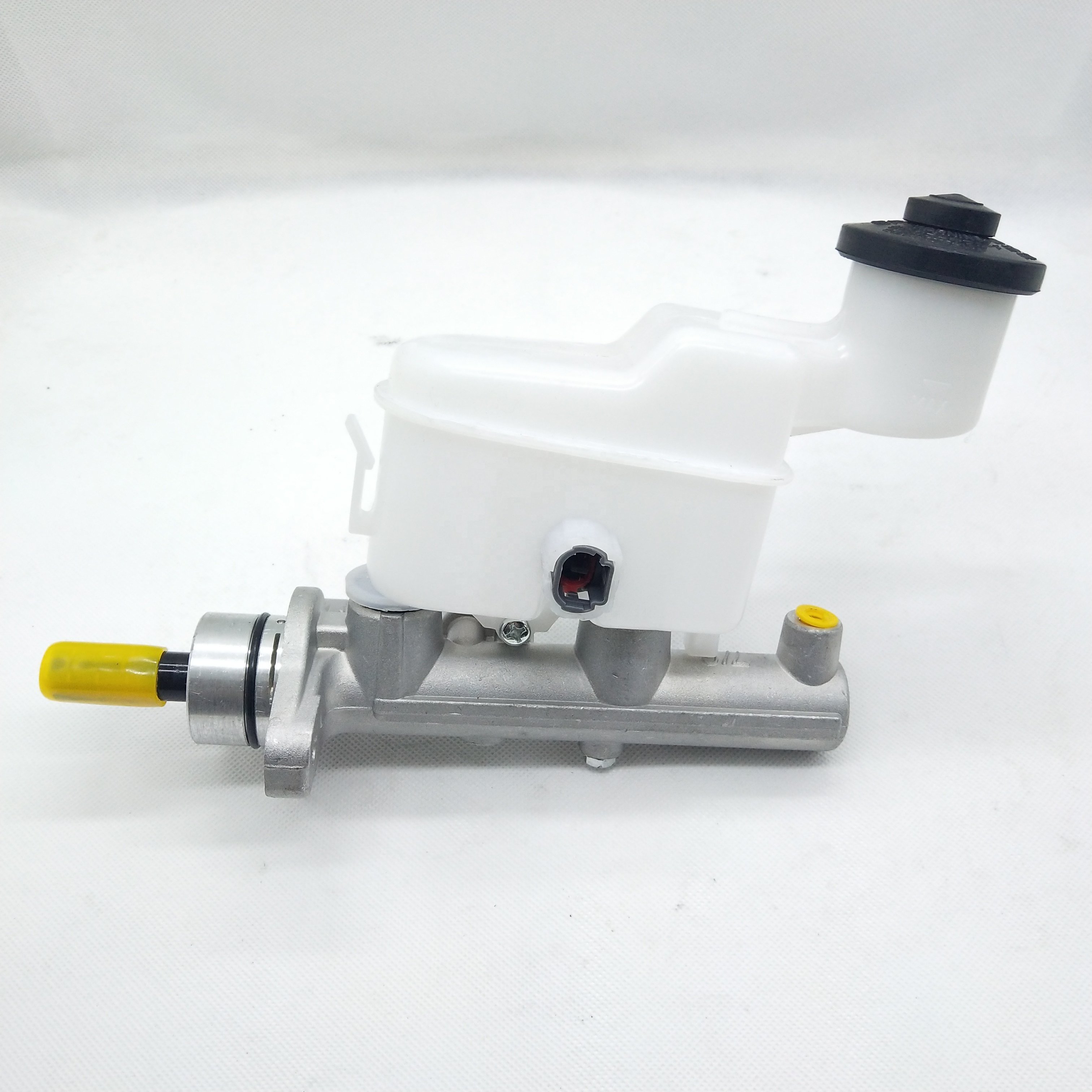 Factory High Quality Original Car Brake Master Cylinder 47201-0K020 for toyota