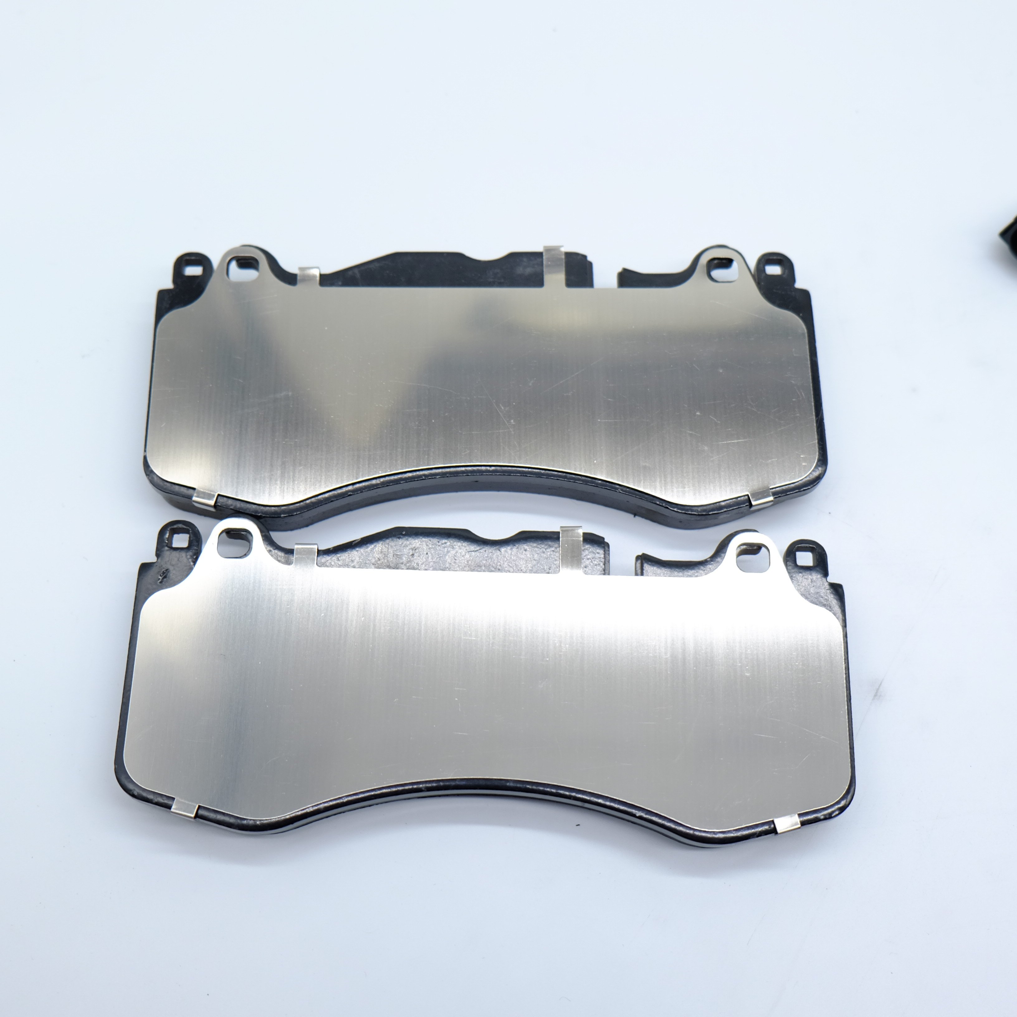 OE 980139070 Kamien Performance Quality Ceramic Auto Brake Pads for Maserati Granturismo S Ghibli