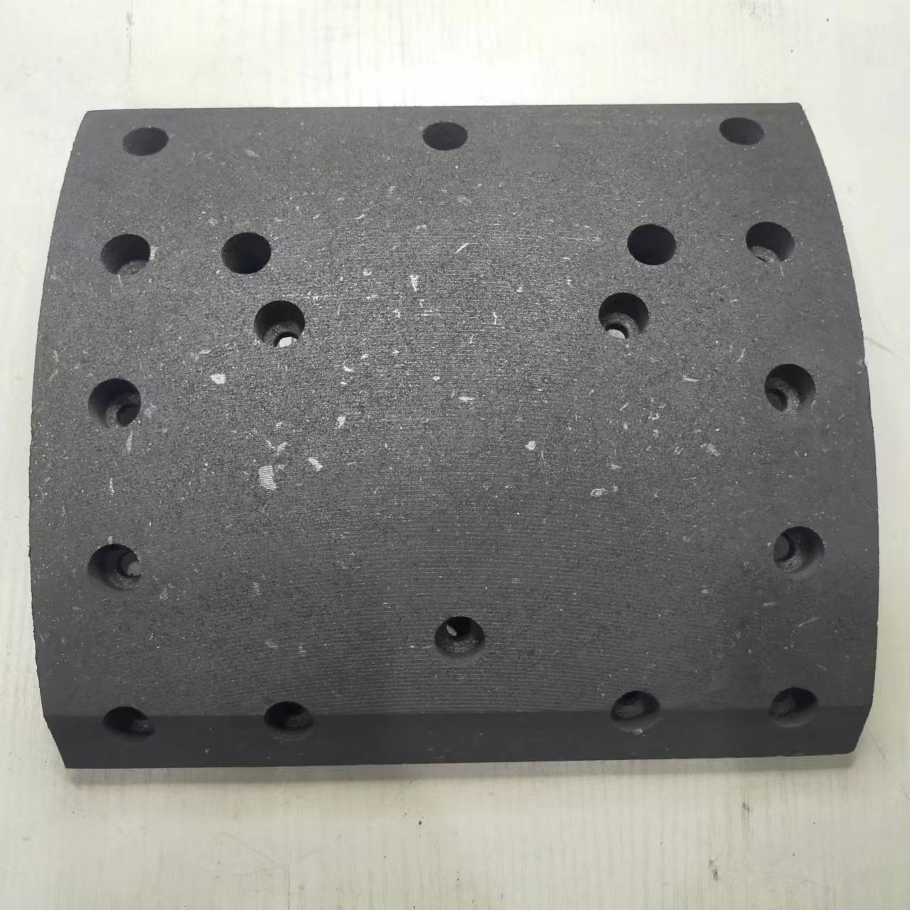 Japanese Mitsubishi Fuso & Hino Truck Spare Parts New Brake Shoe Lining Mitsubishi Fuso & Hino Truck Brake Lining Manufacturing