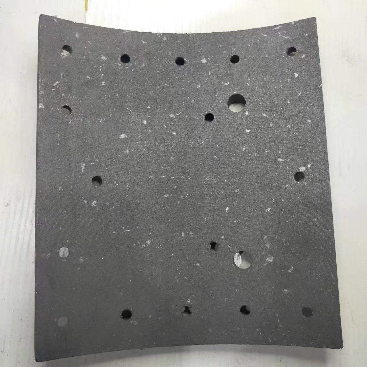 Japanese Mitsubishi Fuso & Hino Truck Spare Parts New Brake Shoe Lining Mitsubishi Fuso & Hino Truck Brake Lining Manufacturing
