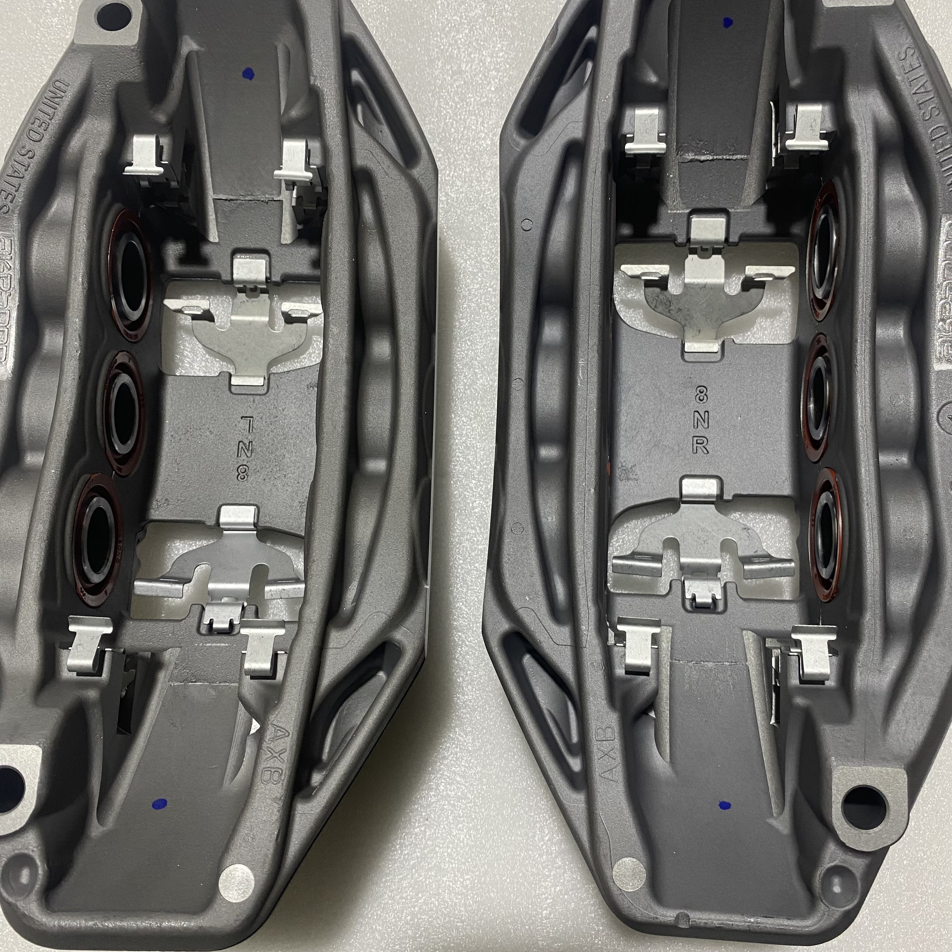 AKEBONO 8N 6POT Brake Caliper Slave Cylinder