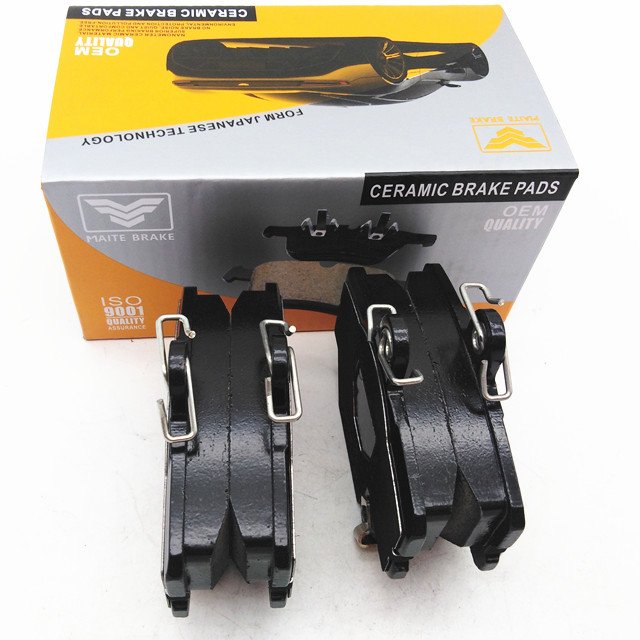 Wholesale 451 421 02 10 Ceramic Brake Pad D1252-8370 for SMART ROADSTER FORTWO CROSSBLADE